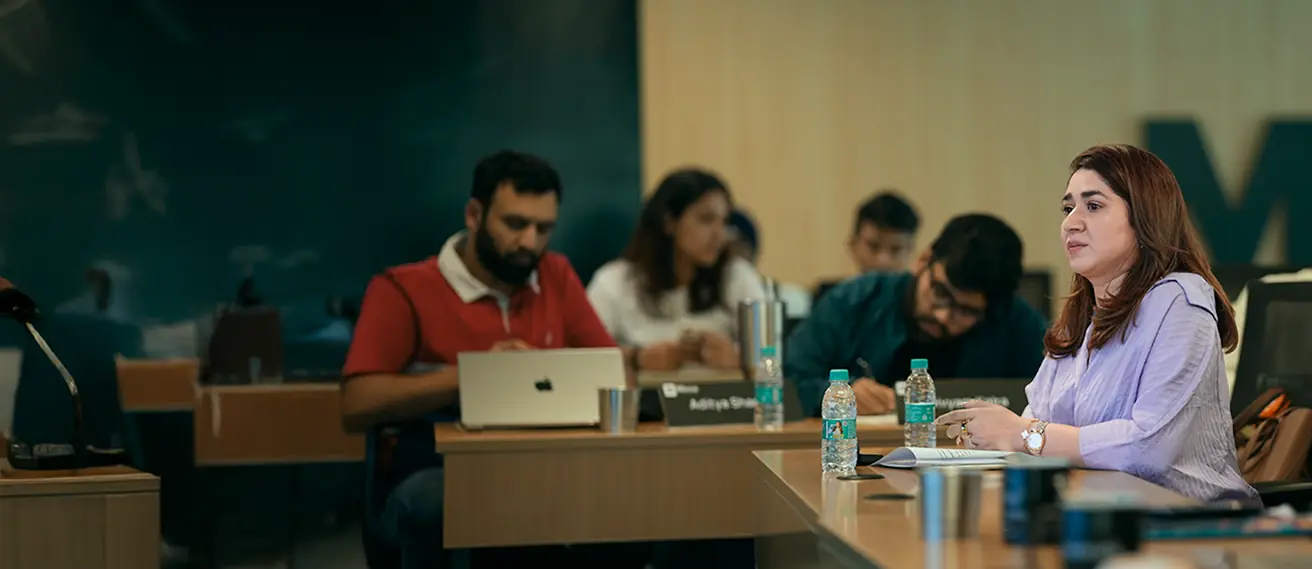 Shamika Haldipurkar in session with the cohort